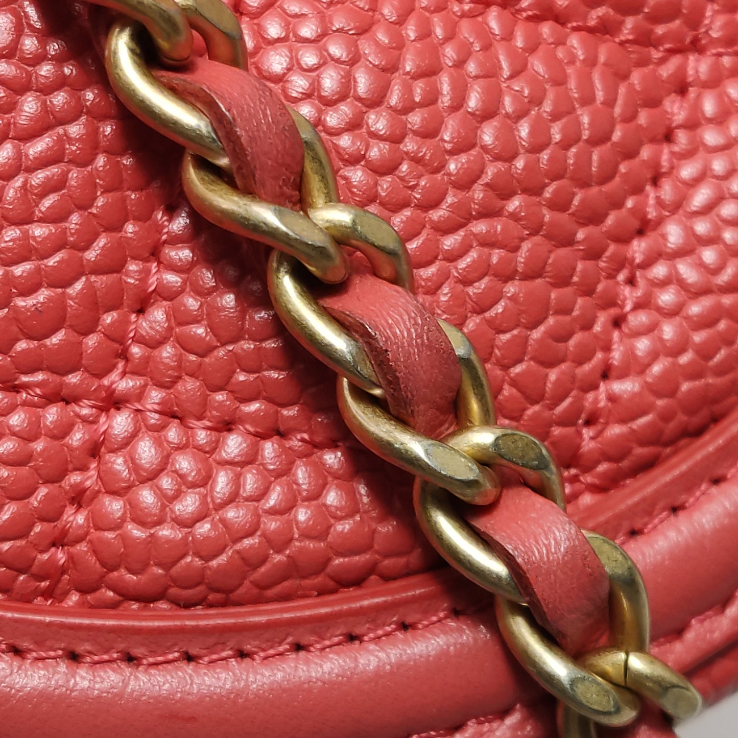 CHANEL ROUND BAG