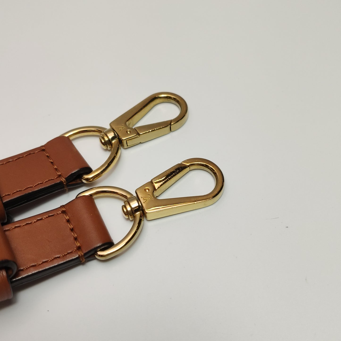 LOUIS VUITTON DAUPHINE