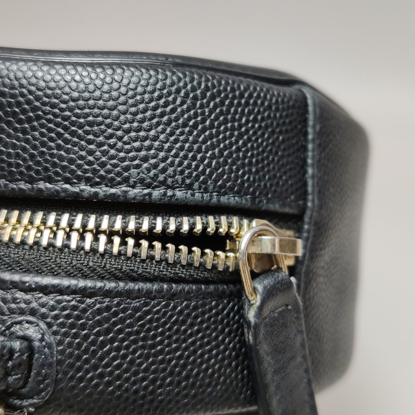 CHANEL ROUND BAG