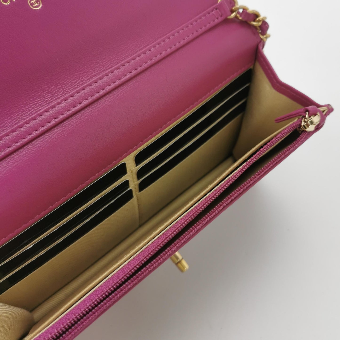 CHANEL CLASSIC FLAP BAG