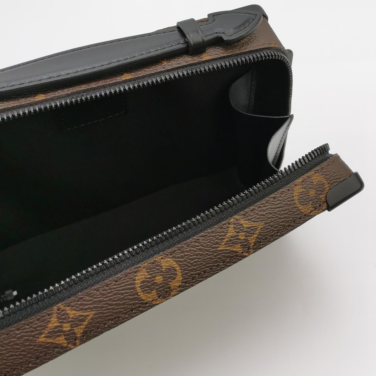 LOUIS VUITTON SOFT TRUNK