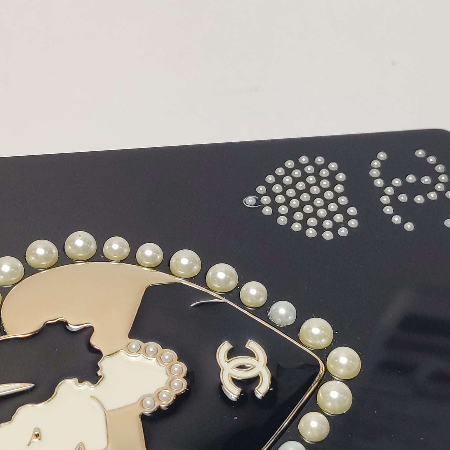 CHANEL PLEXIGLAS PEARL CARD BAG