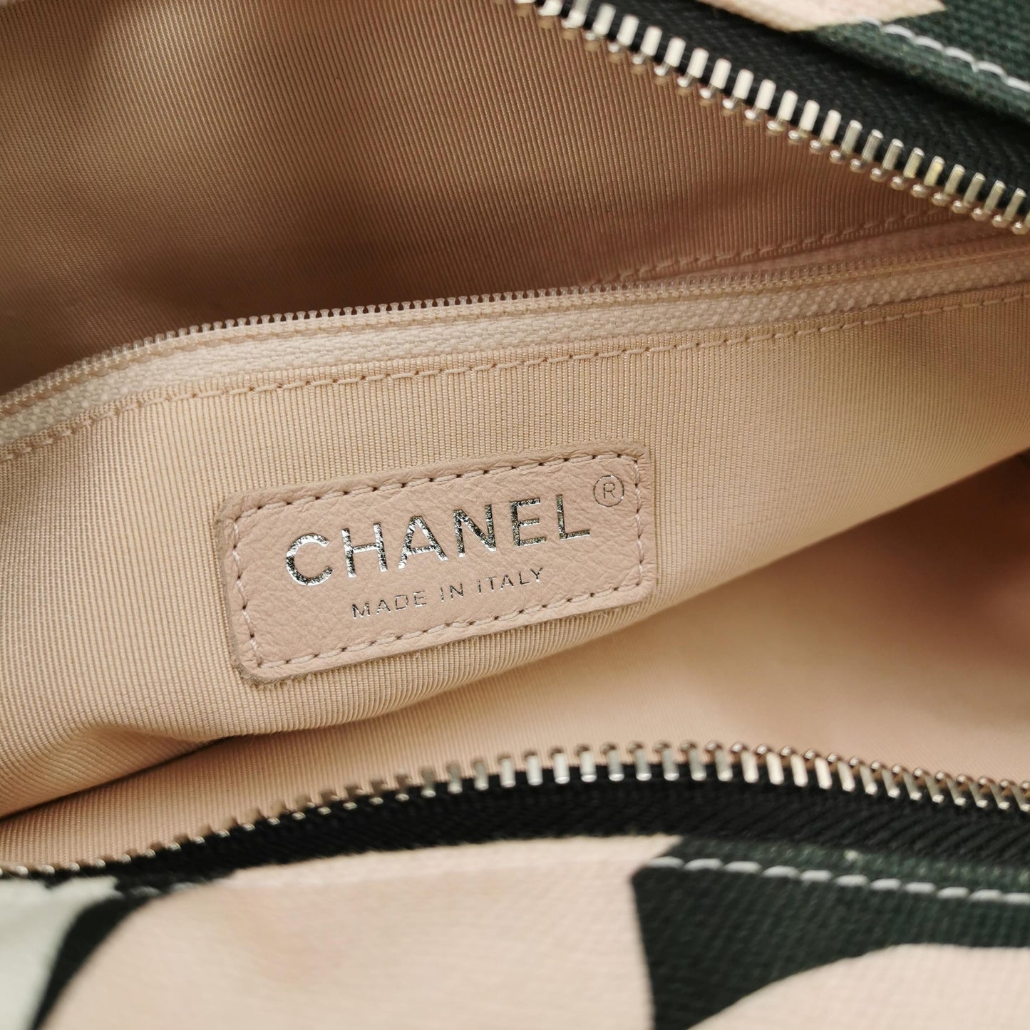 CHANEL VINTAGE DECOUVERTE BAG