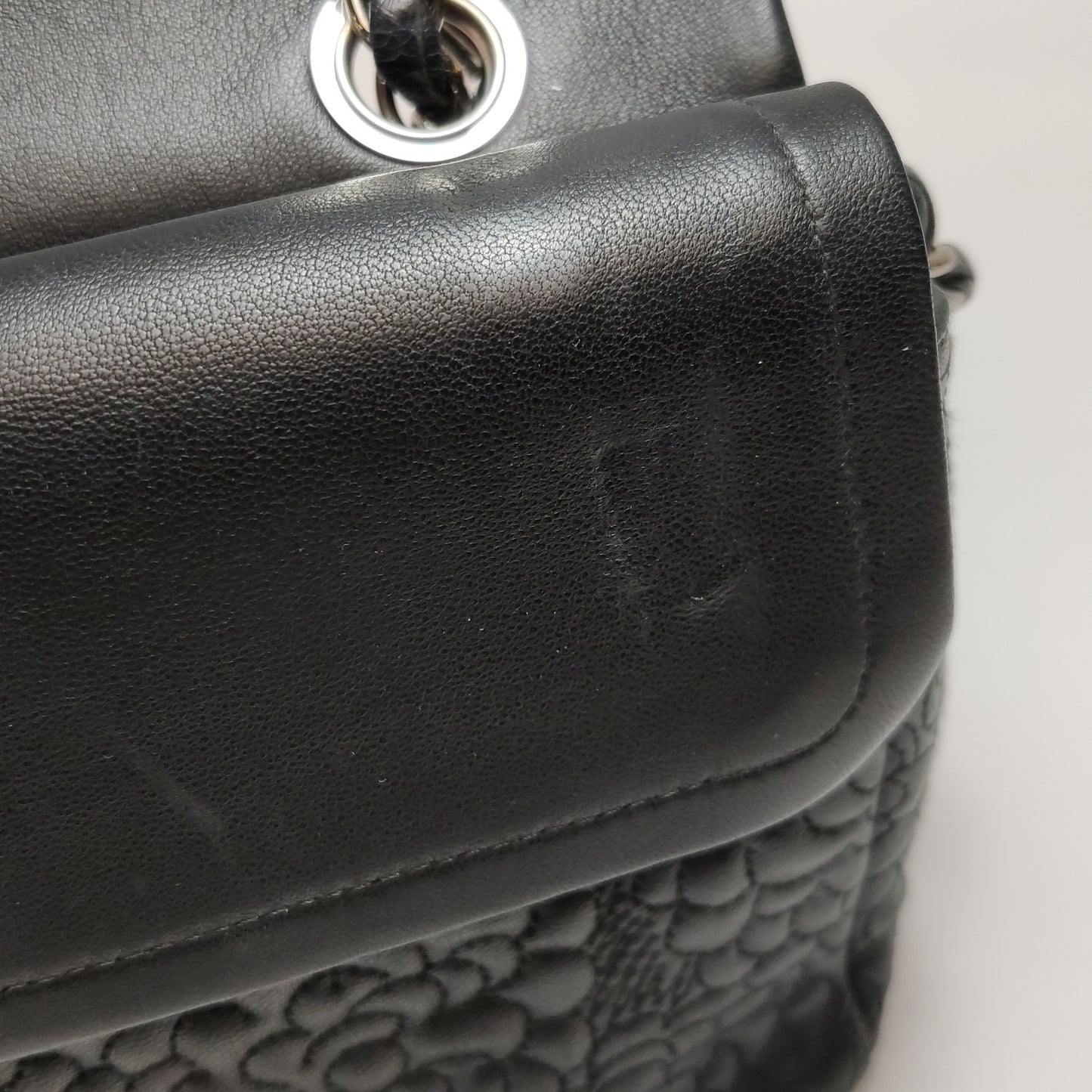 CHANEL CLASSIC FLAP BAG