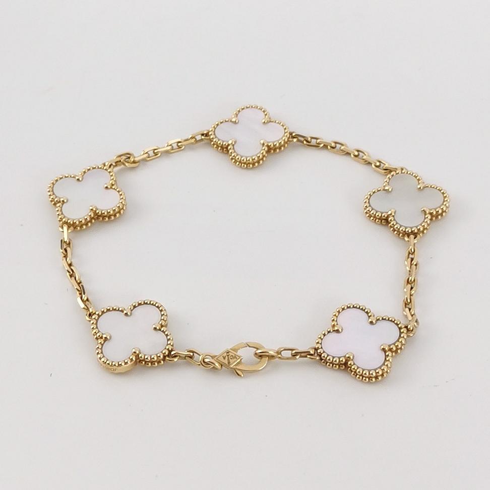 VAN CLEEF & ARPELS VINTAGE ALHAMBRA NECKLACE