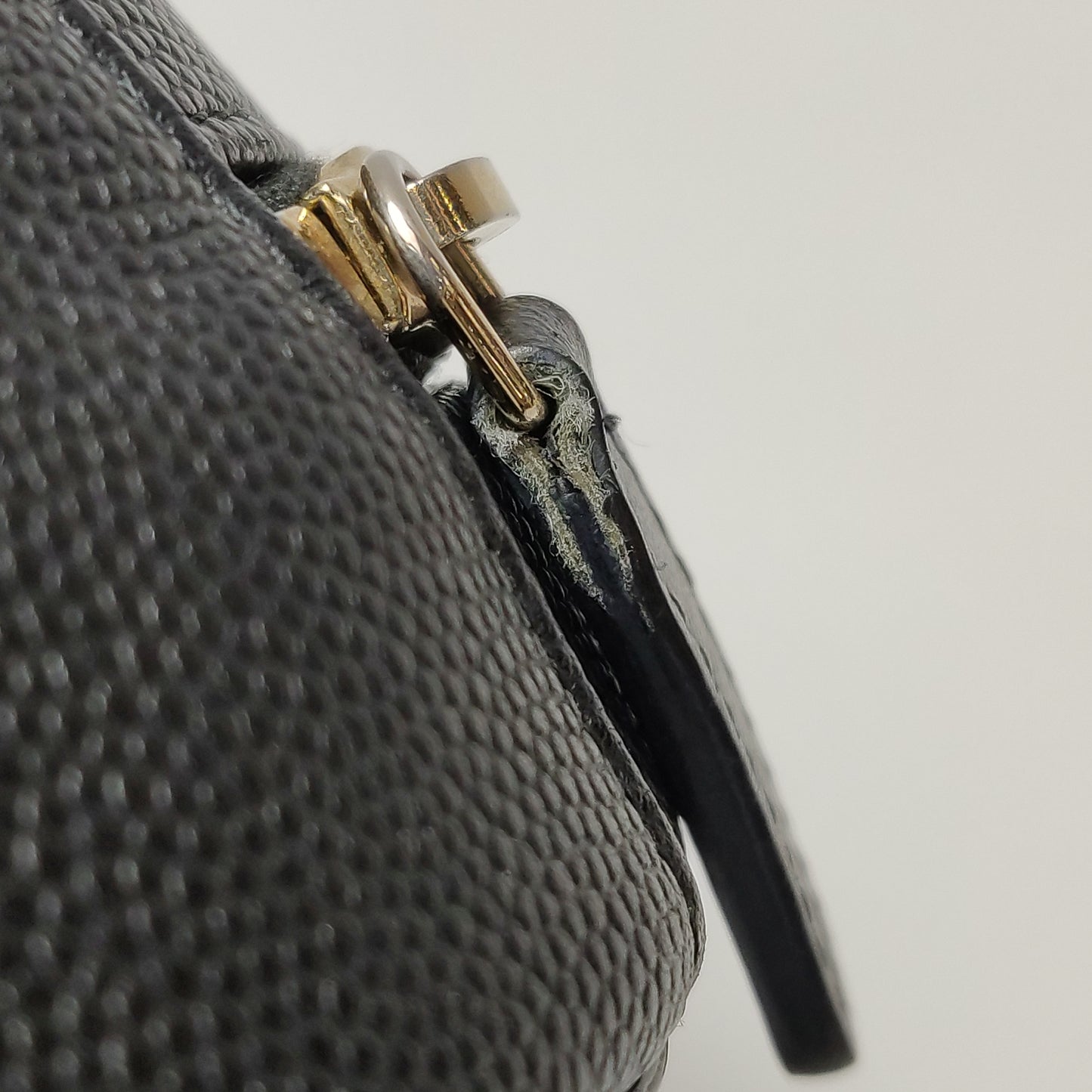 CHANEL ROUND BAG