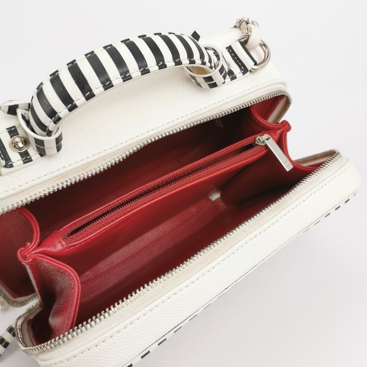 CHANEL VANITY CASE