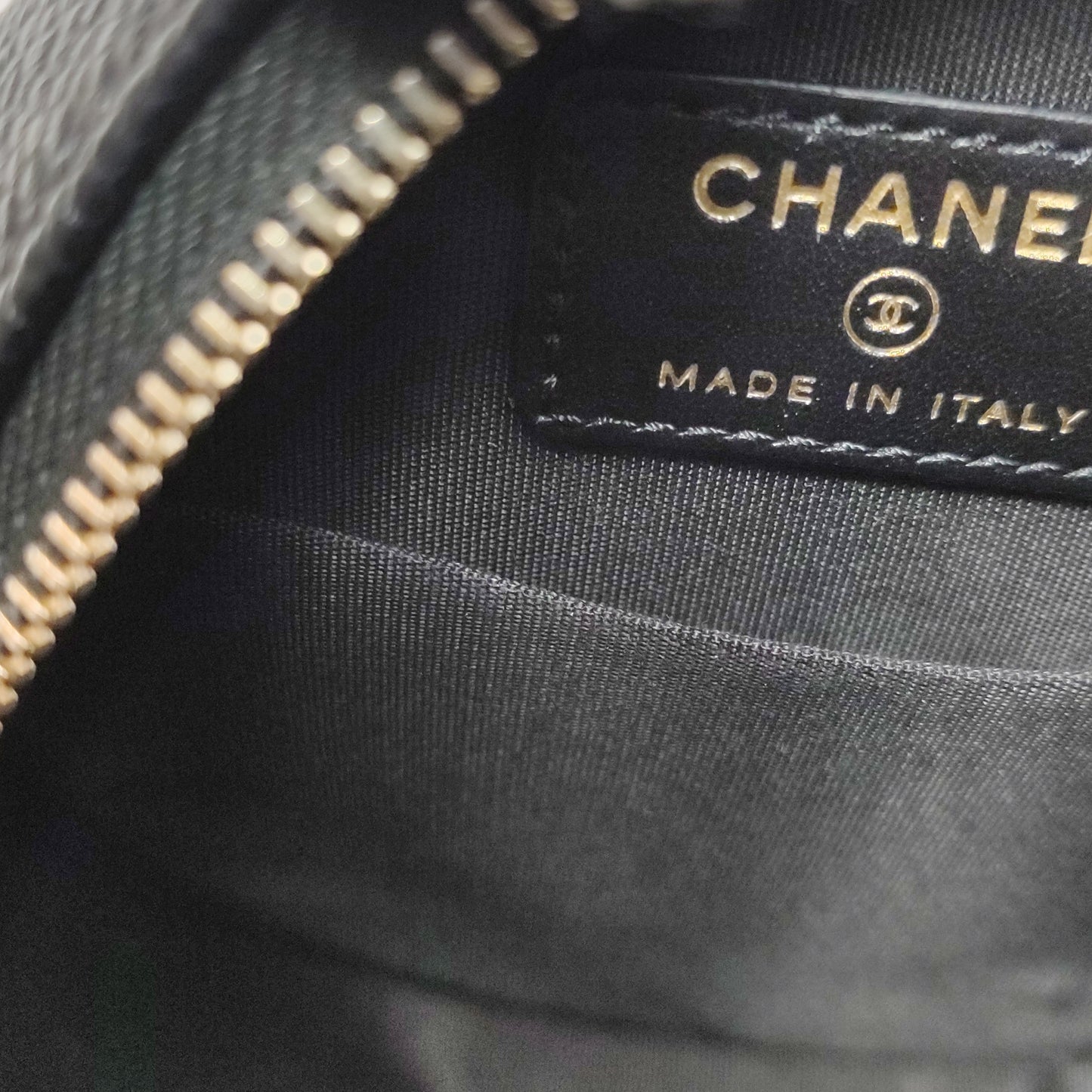 CHANEL ROUND BAG