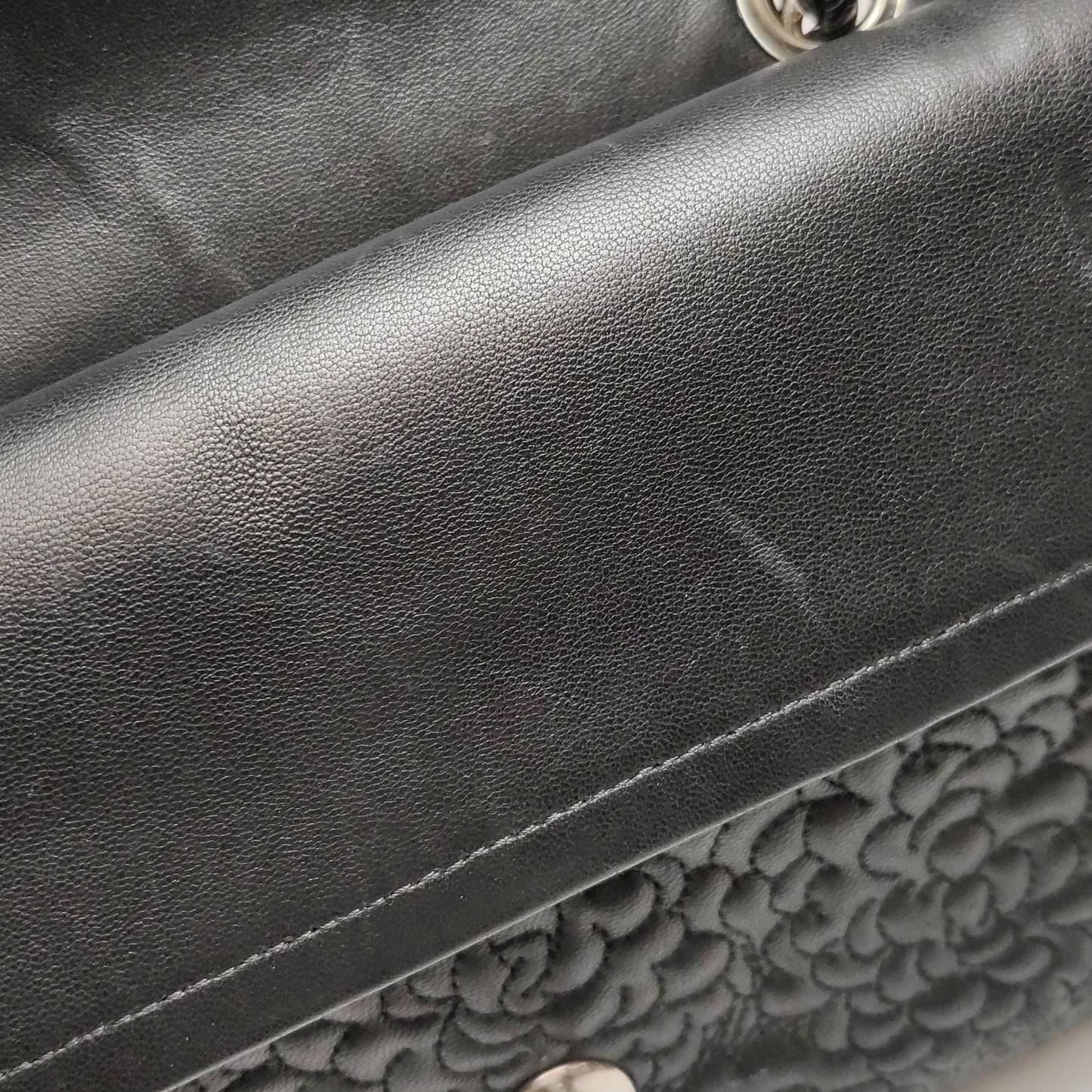 CHANEL CLASSIC FLAP BAG