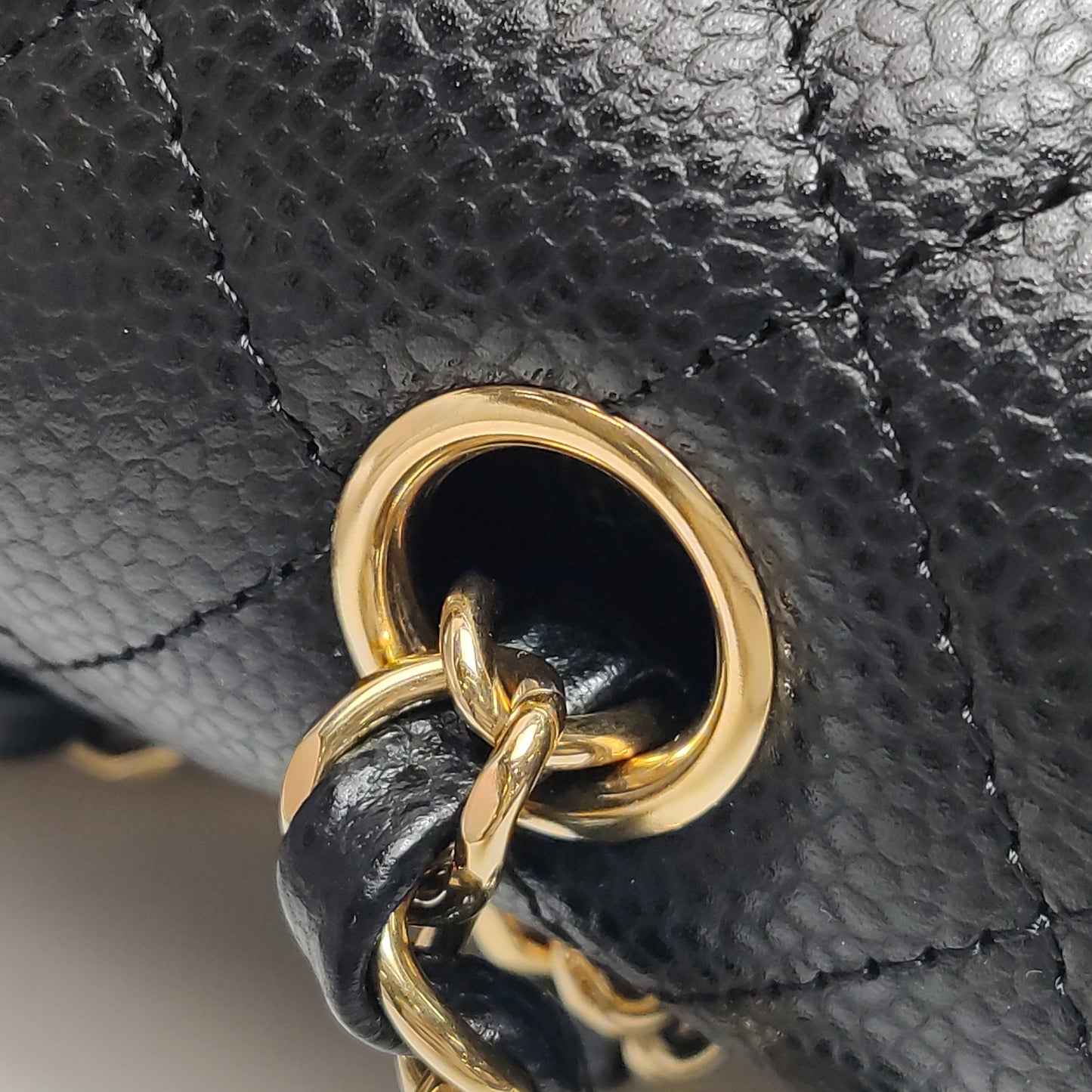 CHANEL CLASSIC FLAP BAG