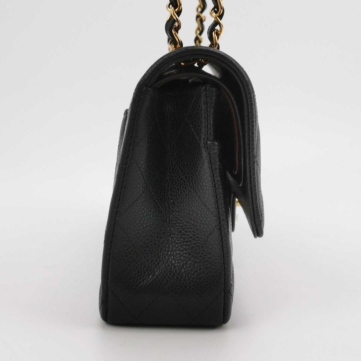 CHANEL CLASSIC FLAP BAG