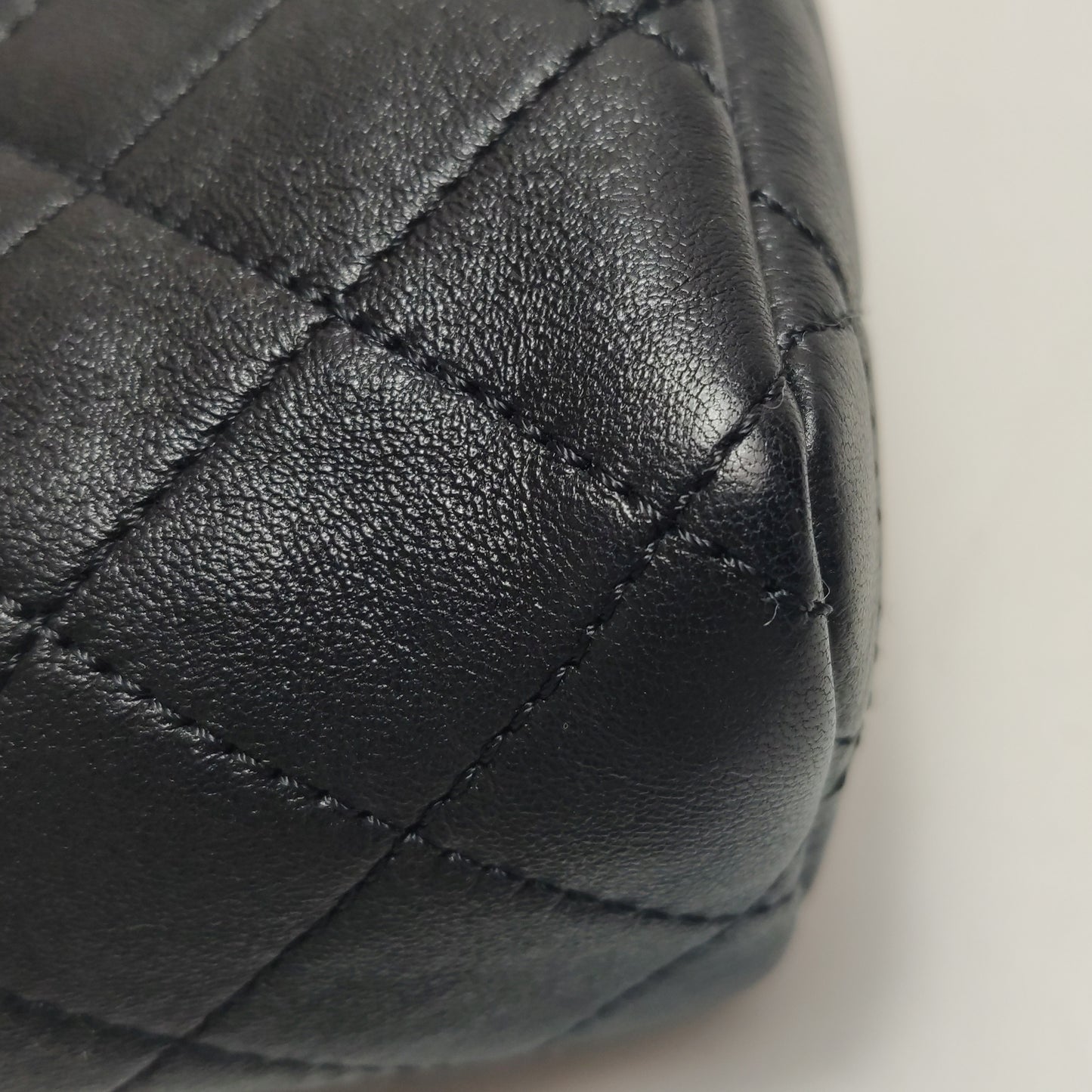 CHANEL KISS LOCK CLASP BAG