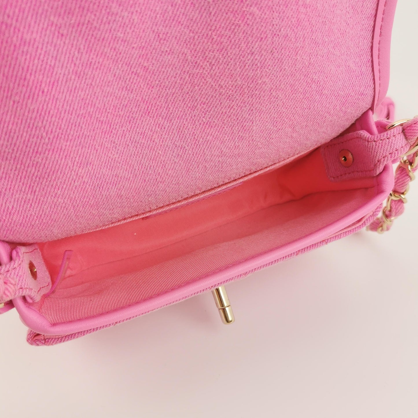 CHANEL METELASSE DENIM BAG