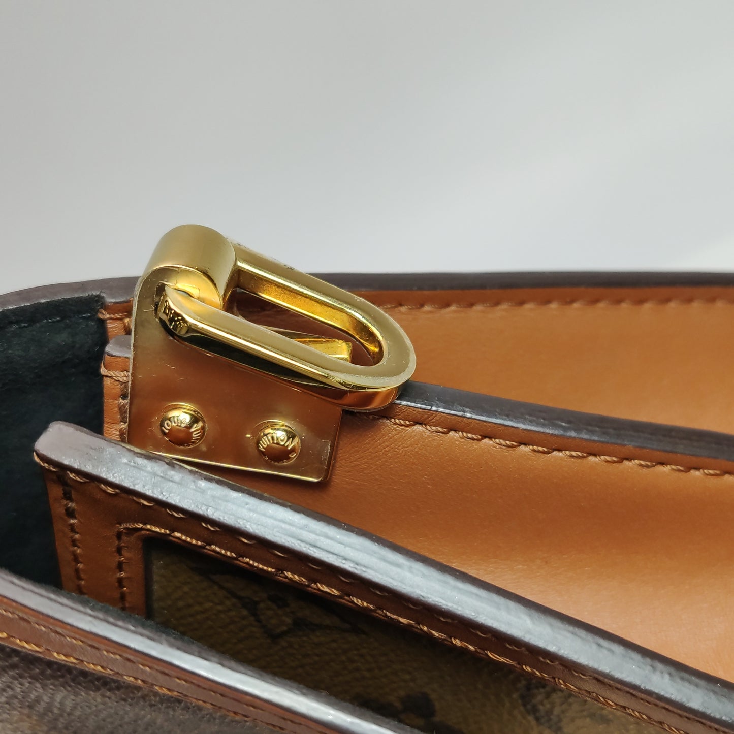 LOUIS VUITTON DAUPHINE