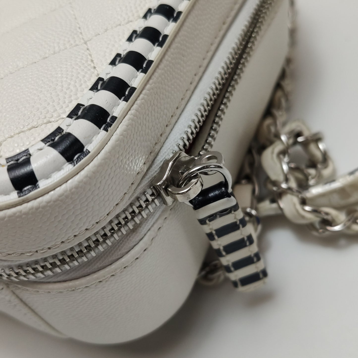 CHANEL VANITY CASE