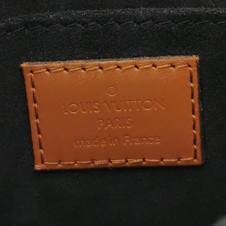 LOUIS VUITTON DAUPHINE