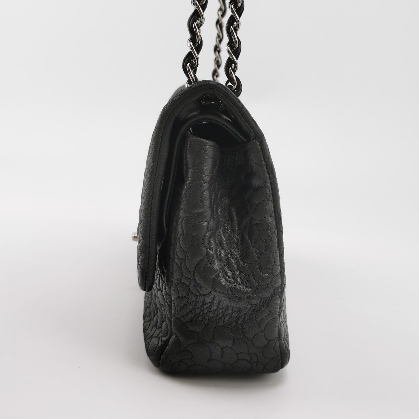 CHANEL CLASSIC FLAP BAG