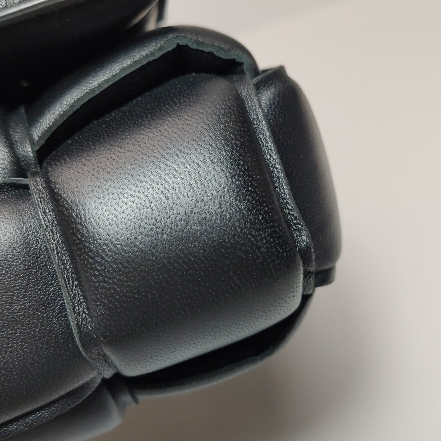 BOTTEGA VENETA CASSETTE BAG