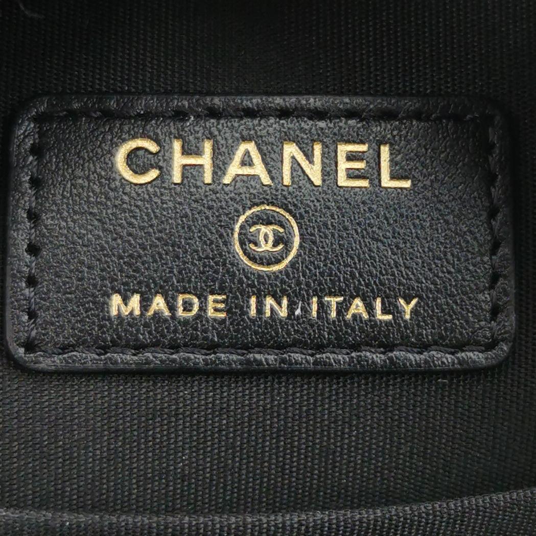 CHANEL ROUND BAG