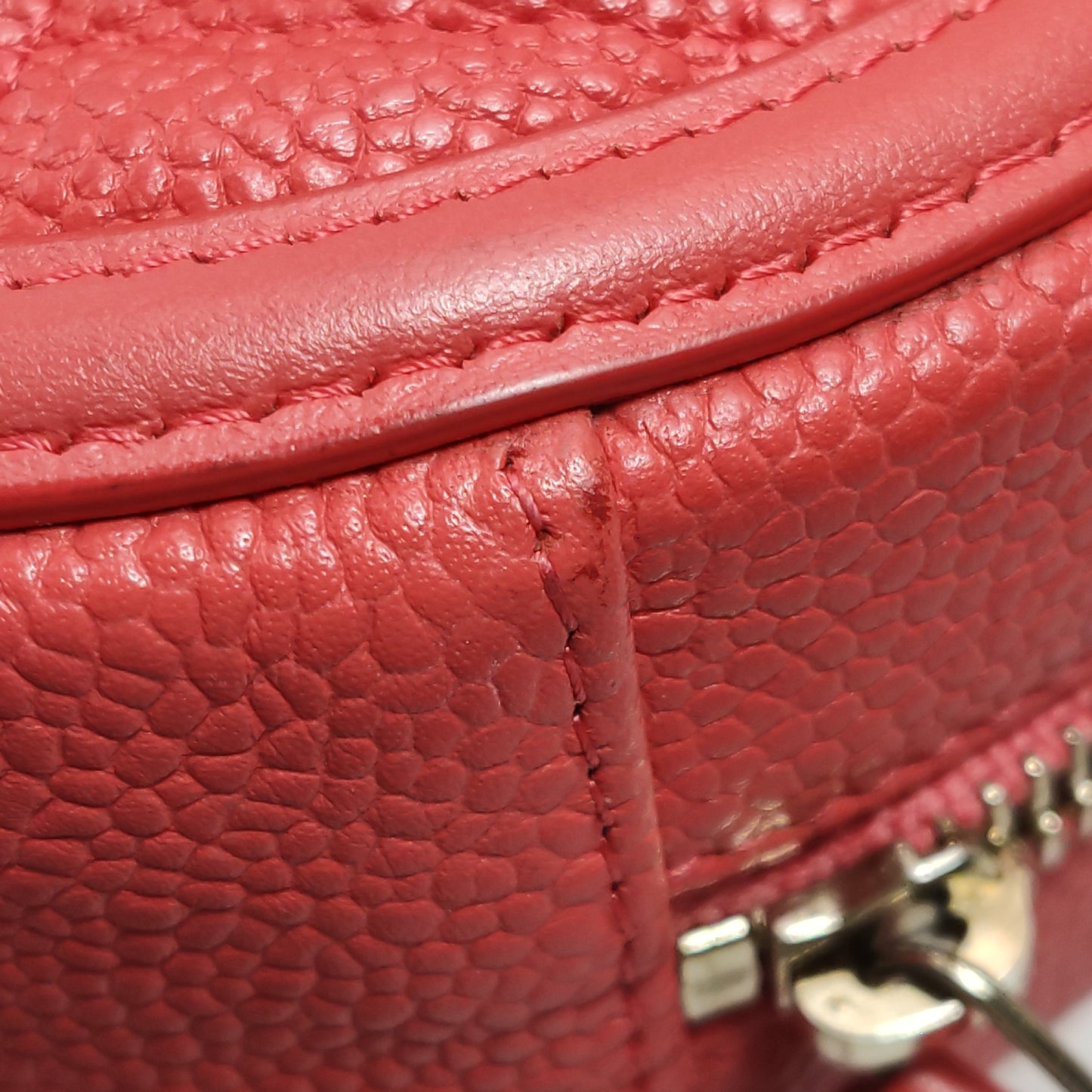 CHANEL ROUND BAG