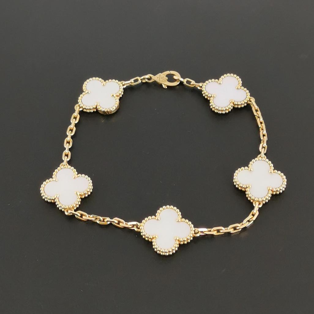 VAN CLEEF & ARPELS VINTAGE ALHAMBRA NECKLACE