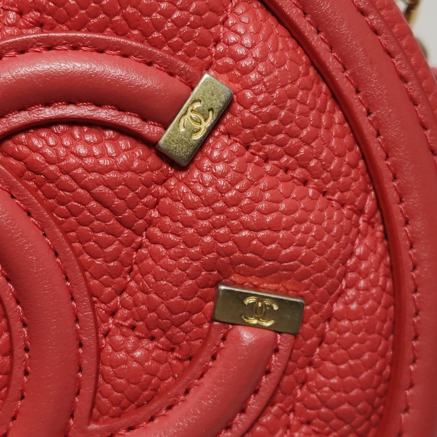 CHANEL ROUND BAG