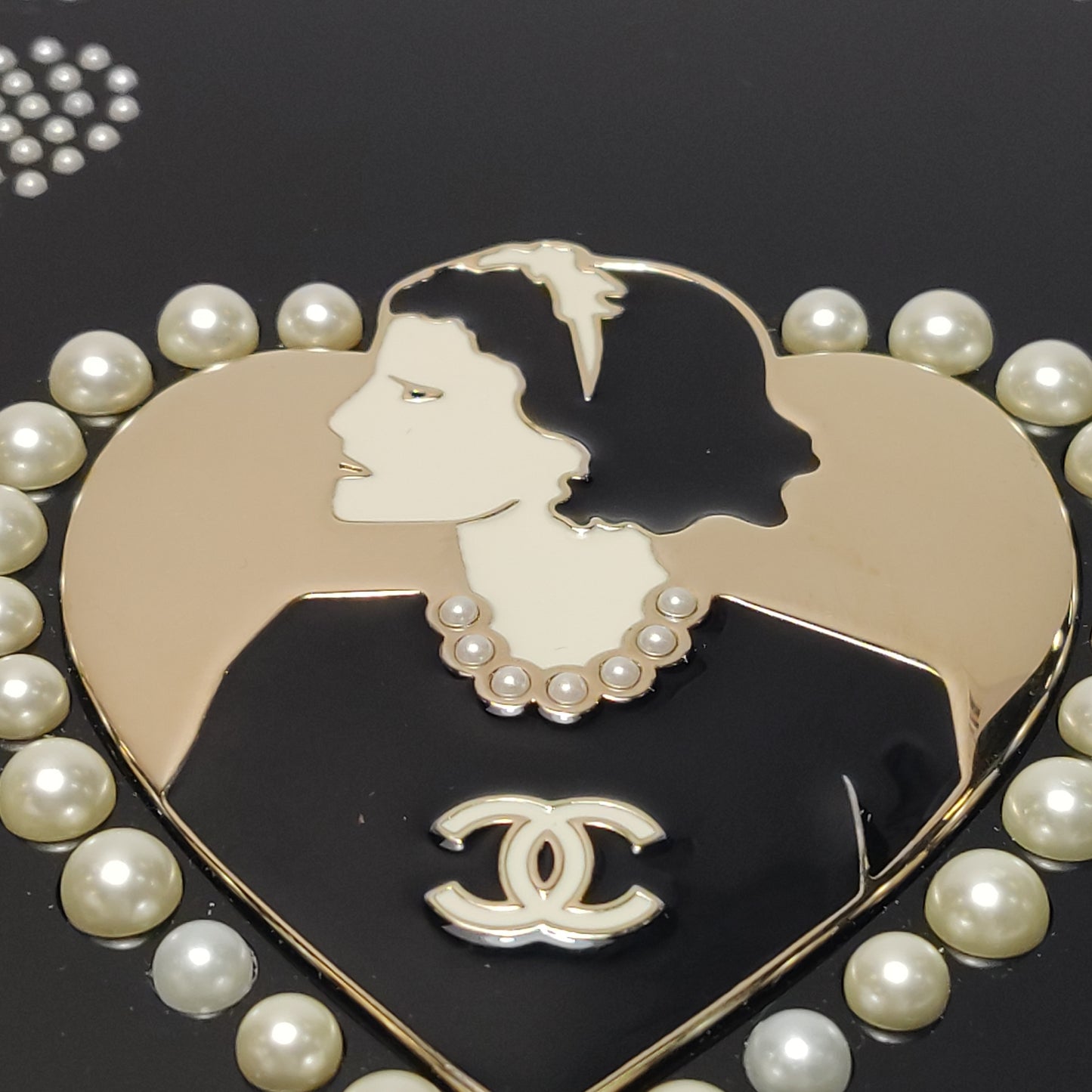 CHANEL PLEXIGLAS PEARL CARD BAG