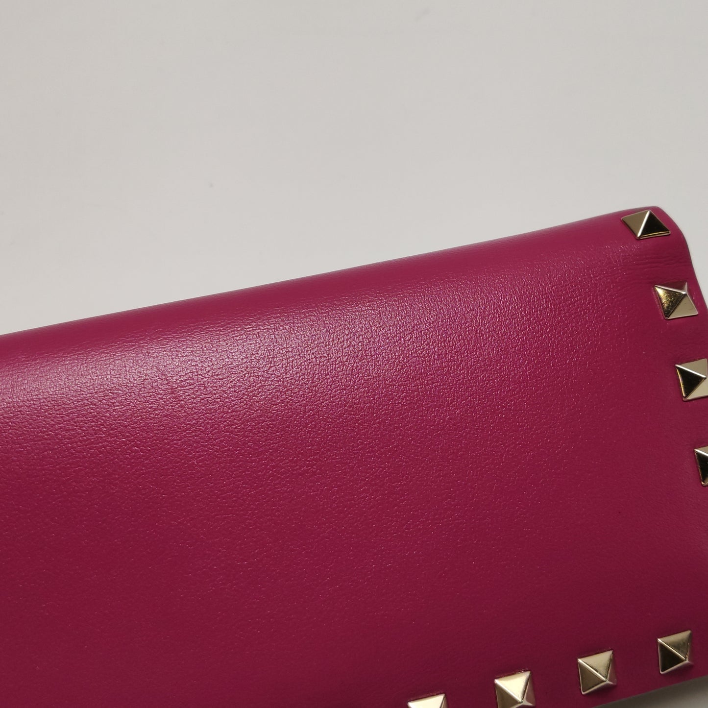 VALENTINO ROCKSTUD CLUTCH