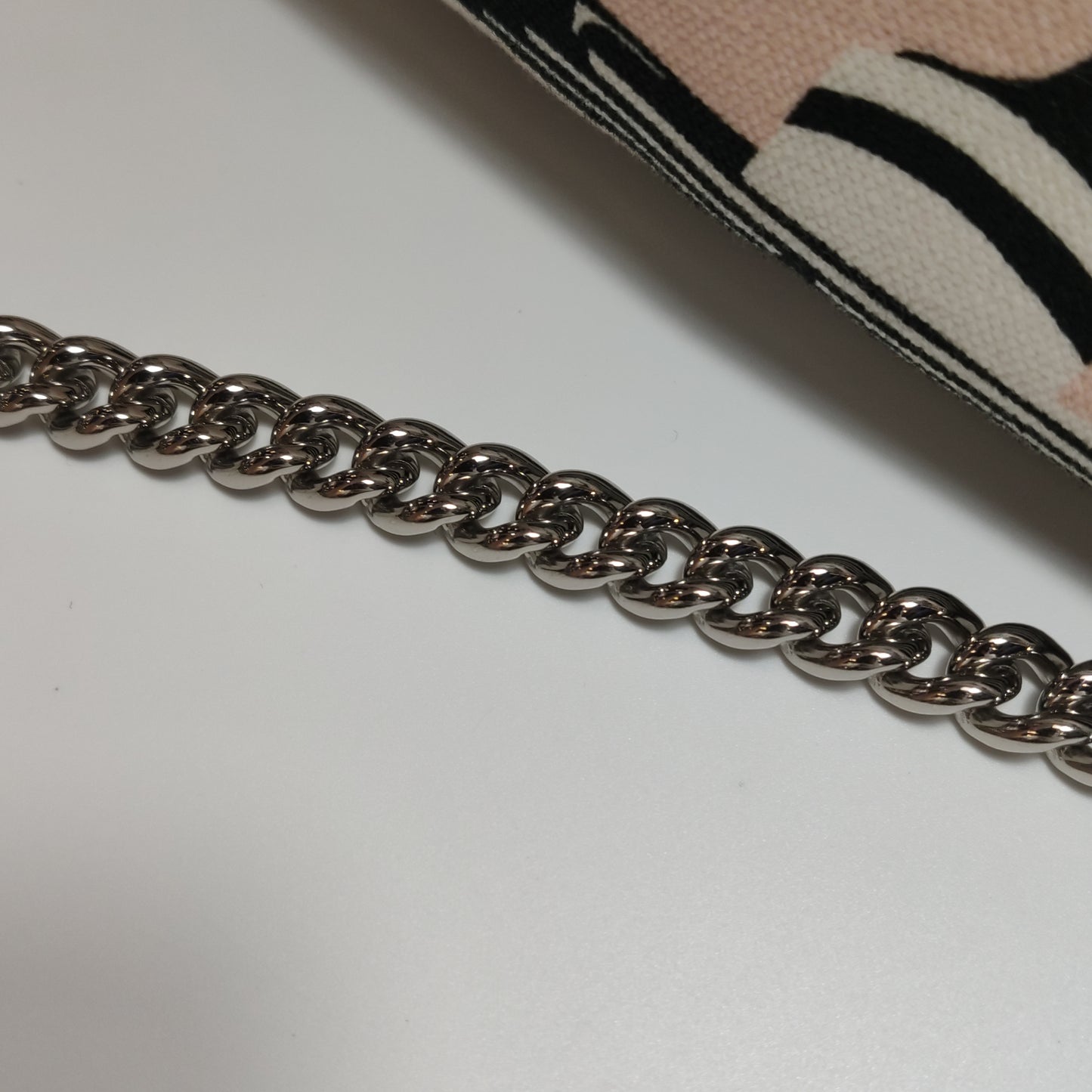 CHANEL VINTAGE DECOUVERTE BAG