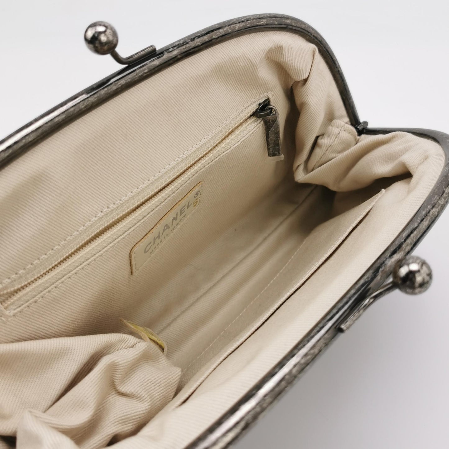 CHANEL PATENT TIMELESS CLUTCH BAG