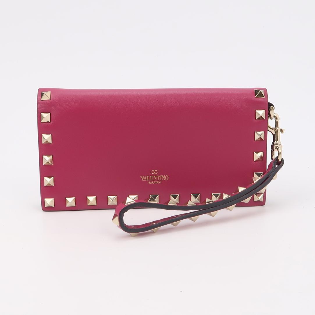 VALENTINO ROCKSTUD CLUTCH