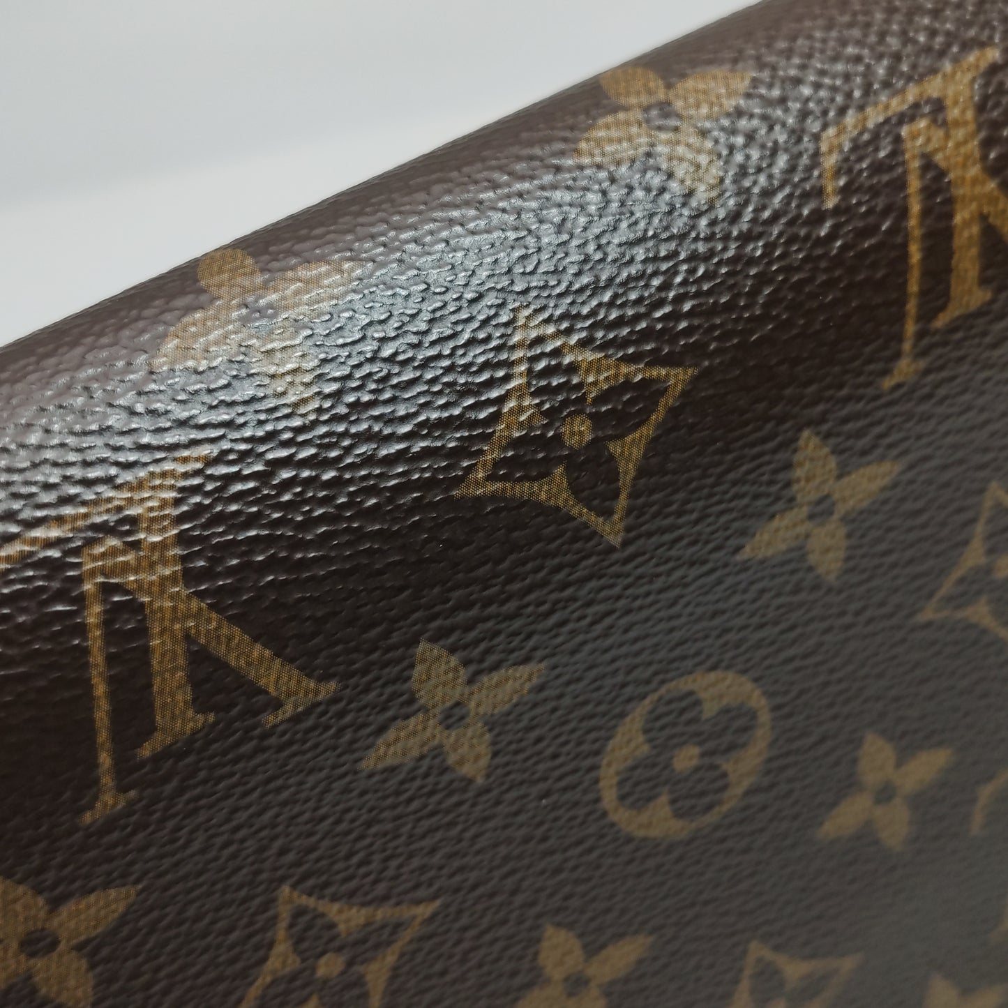 LOUIS VUITTON DAUPHINE