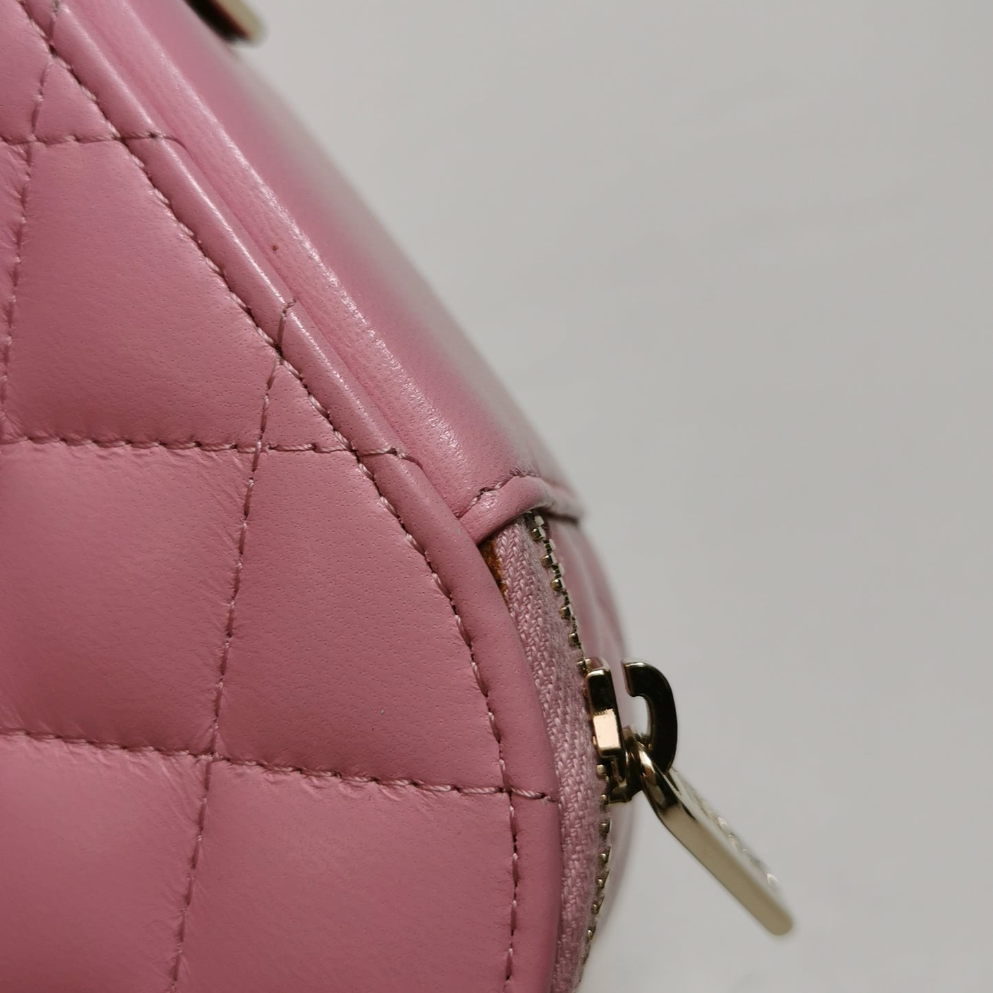 CHANEL MINI ROUND VANITY BAG